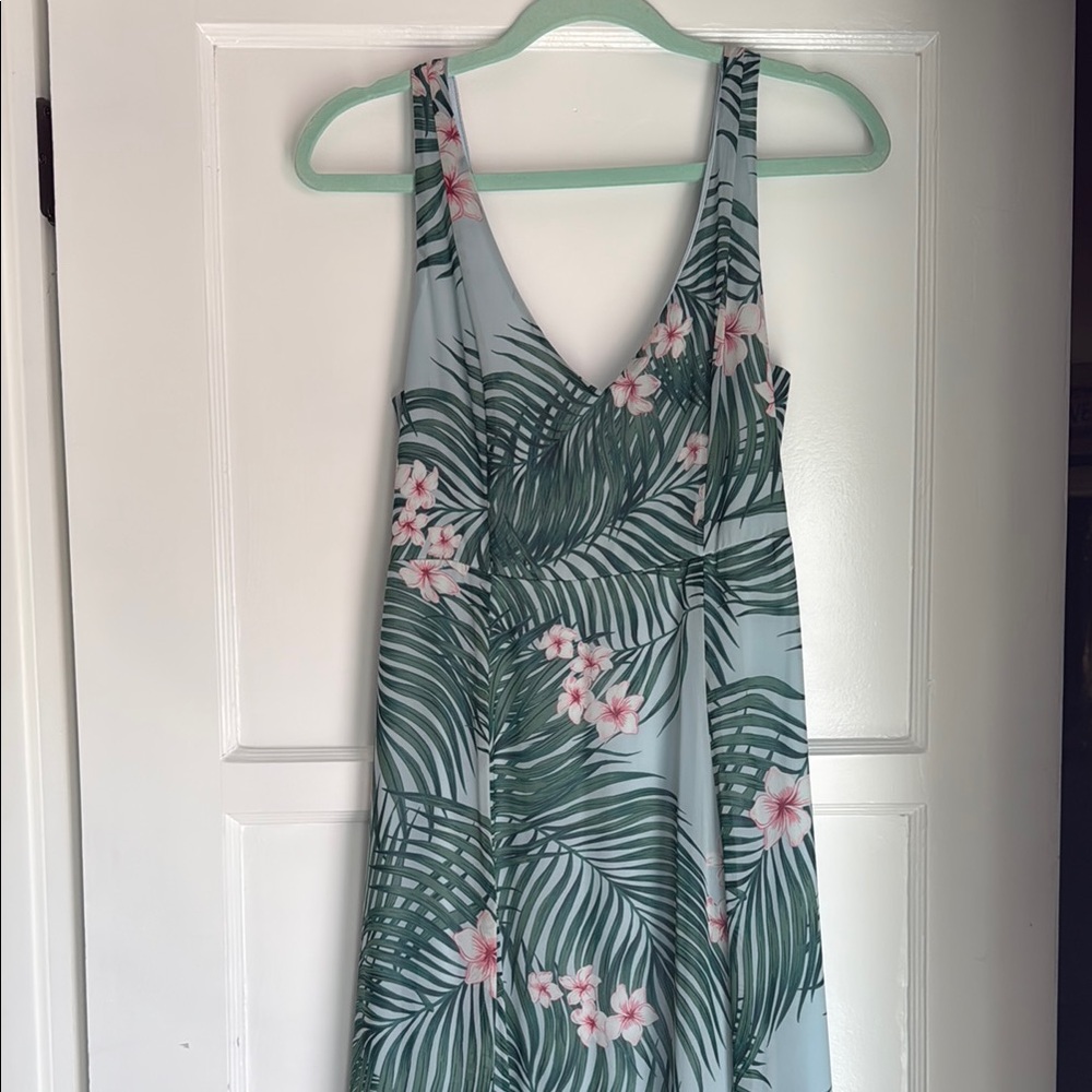 Show Me Your MuMu Jenn Maxi Dress in Hanalei Dream tropical print - Picture 5 of 10